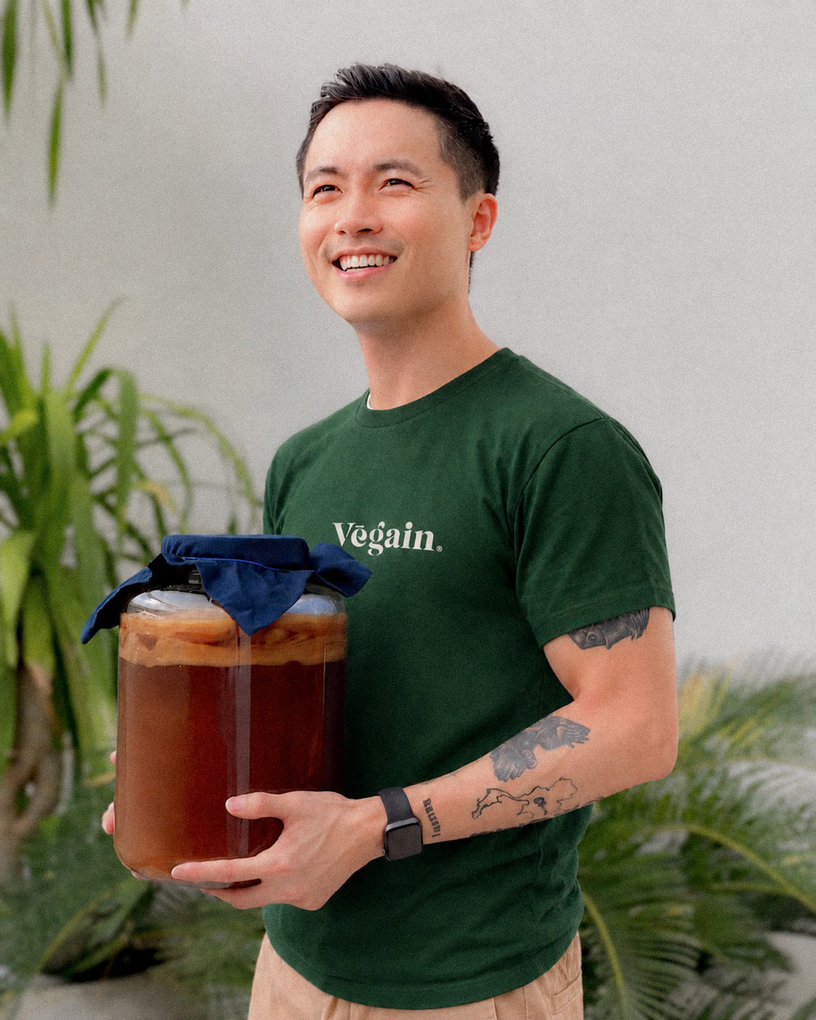 TDEJ, founder of Vēgain